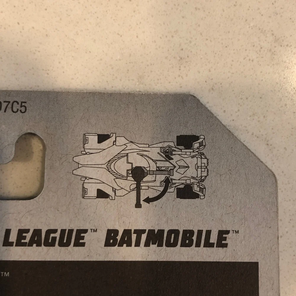Mattel Hot Wheels Justice League Batmobile - Black and Blue